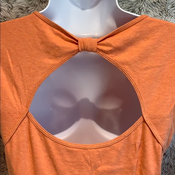 Sexy Basic Tee by Express - Picture 5 of 9